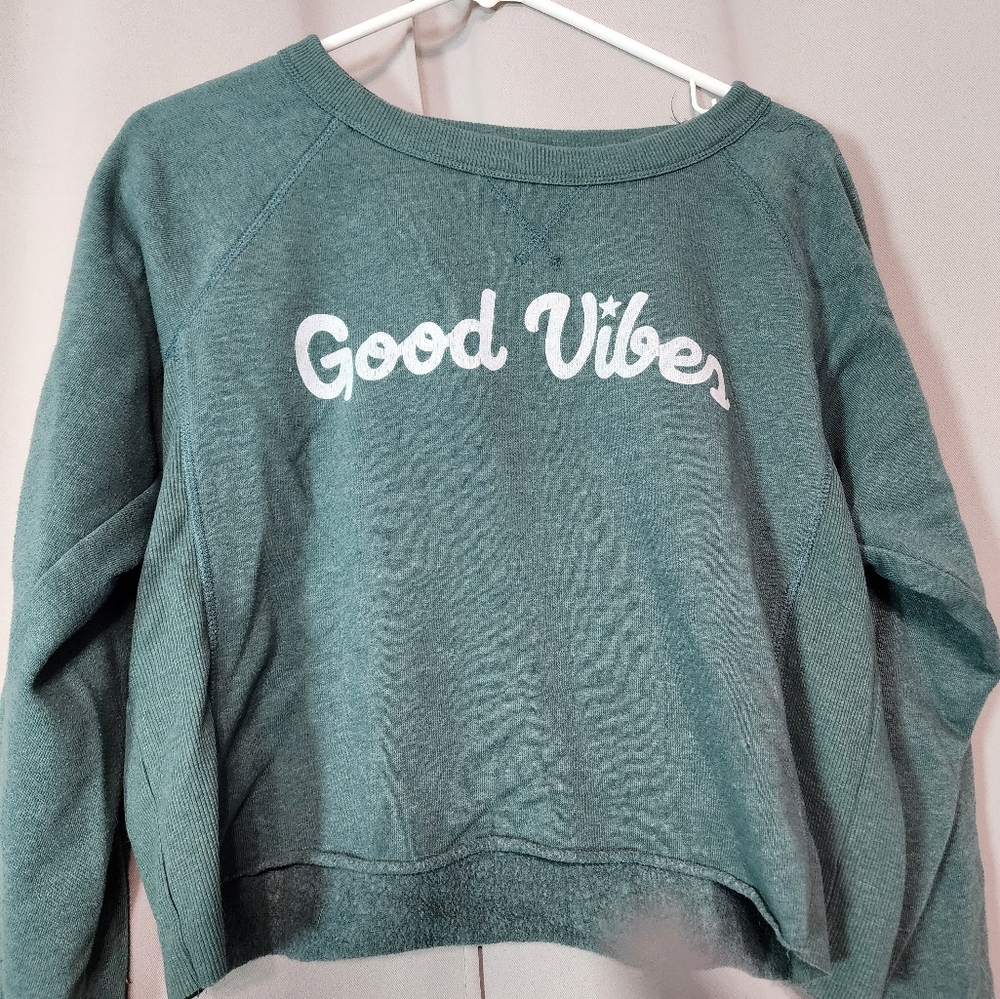 Green 'Good Vibes' Crop Sweatshirt - Picture 3 of 4